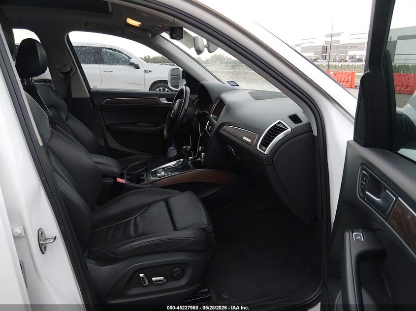 2014 Audi Q5 VIN WA1LFAFP2EA053137 IAAI salvage auction — REAR END, Salvage (Texas), sold $1,750 on 2026-07-24 (photo 5)