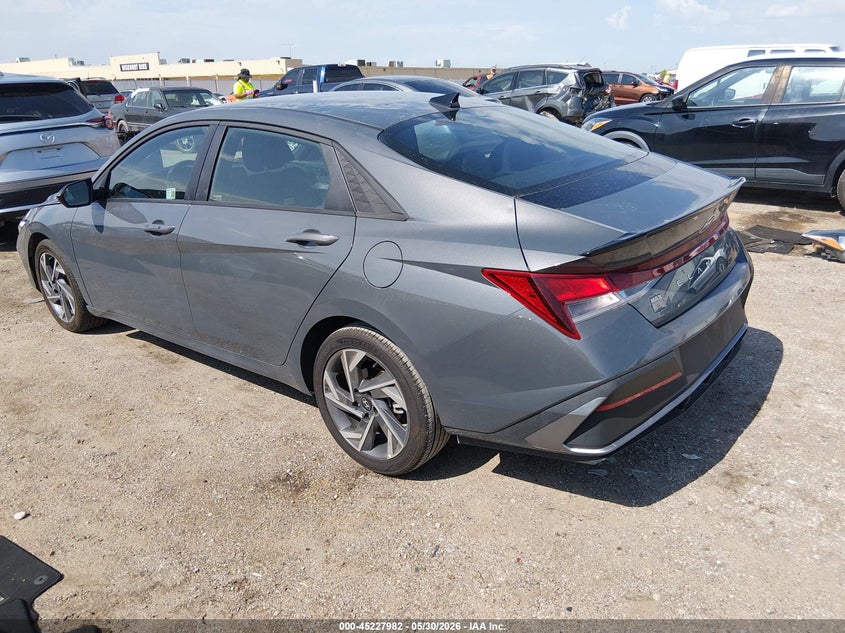 2025 Hyundai Elantra VIN KMHLM4DG1SU938032 IAAI salvage auction — HAIL, Salvage Title, sold $6,600 on 2026-07-24 (photo 3)