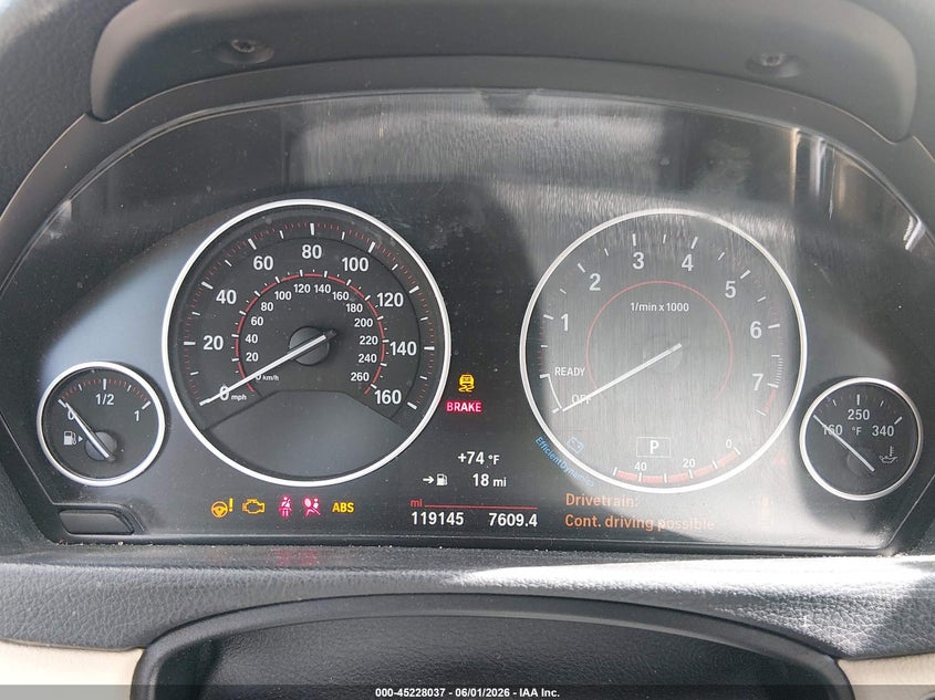 2017 BMW 3er VIN WBA8D9G35HNU61749 IAAI salvage auction — FRONT END, Salvage Title, sold $700 on 2026-08-10 (photo 7)