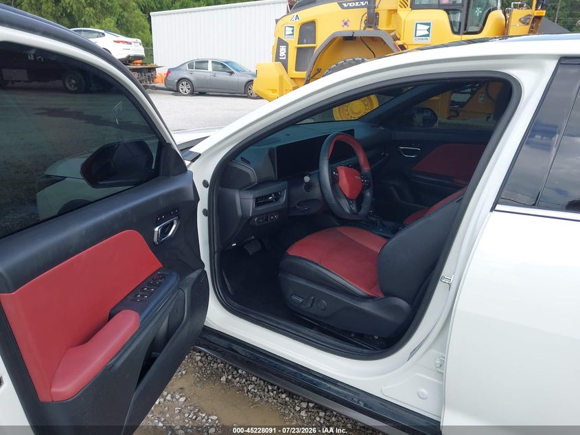 2025 Kia K4 VIN 3KPFW4DE6SE104105 IAAI salvage auction — WATER/FLOOD, Salvage Title, sold $9,750 on 2026-07-31 (photo 6)