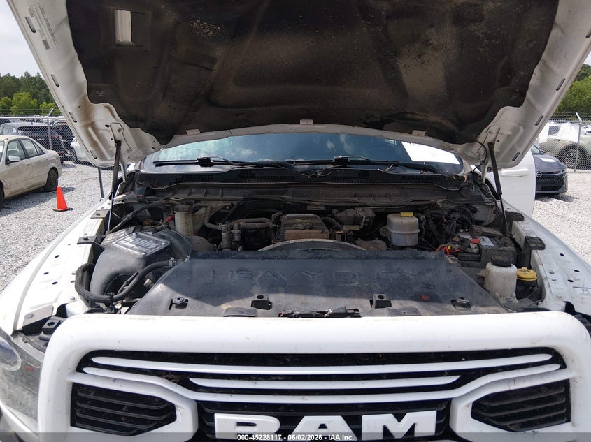 2018 Ram 2500 VIN 3C6UR5FL2JG326375 IAAI salvage auction — SIDE, Salvage Title, sold $8,800 on 2026-07-19 (photo 9)