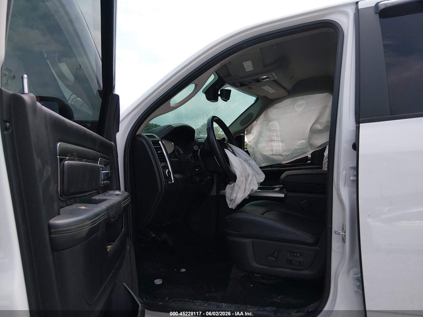 2018 Ram 2500 VIN 3C6UR5FL2JG326375 IAAI salvage auction — SIDE, Salvage Title, sold $8,800 on 2026-07-19 (photo 6)