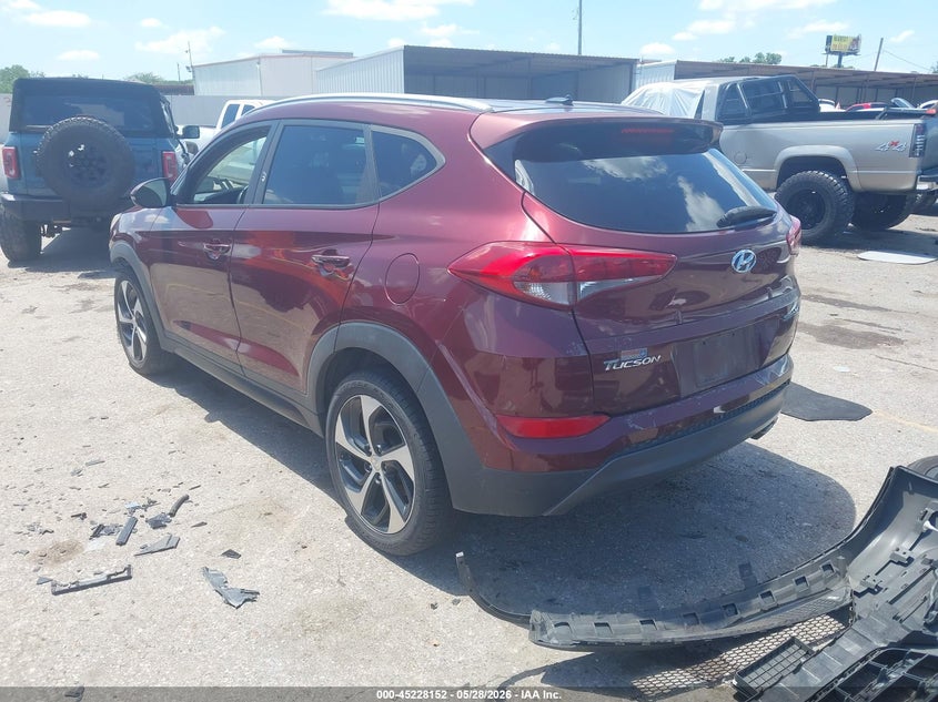 2016 Hyundai Tucson VIN KM8J33A23GU076873 IAAI salvage auction — FRONT END, Salvage Title, sold $2,500 on 2026-07-29 (photo 3)