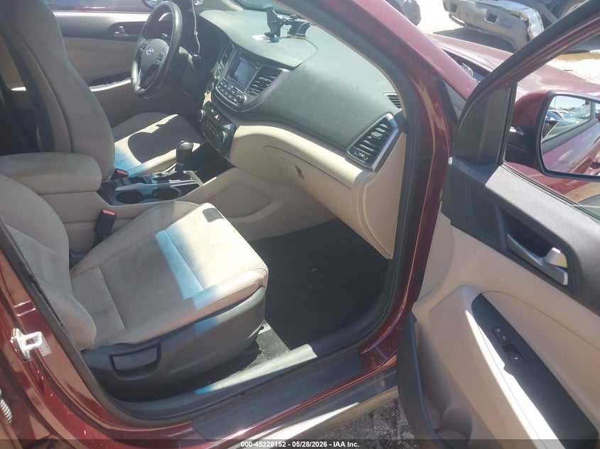 2016 Hyundai Tucson VIN KM8J33A23GU076873 IAAI salvage auction — FRONT END, Salvage Title, sold $2,500 on 2026-07-29 (photo 5)