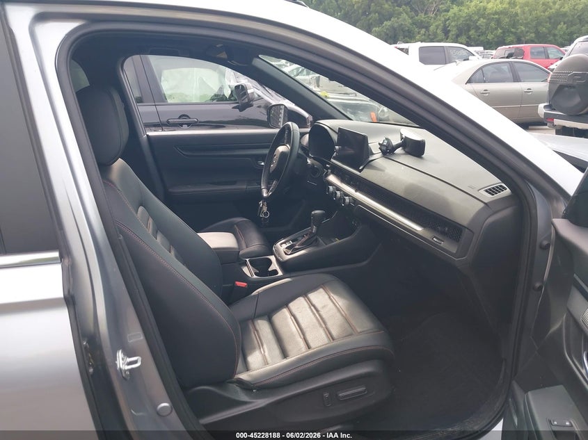 2024 Honda Cr-v VIN 7FARS6H81RE041299 IAAI salvage auction — LEFT SIDE, Salvage Title, sold $17,600 on 2026-07-15 (photo 5)