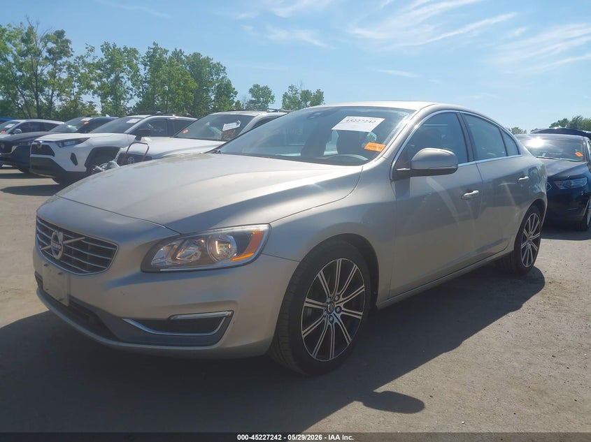 2017 Volvo VIN LYV402TK8HB138572 IAAI salvage auction — HAIL, Salvage (Ohio), sold $2,525 on 2026-07-28 (photo 2)