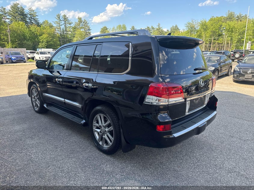 2015 Lexus Lx 570 VIN JTJHY7AX9F4181761 IAAI salvage auction — NORMAL WEAR, Clear (Oklahoma), sold $24,650 on 2026-07-08 (photo 3)