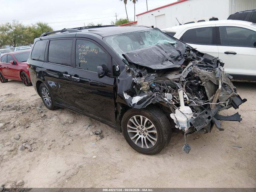 2020 Toyota Sienna VIN 5TDYZ3DC6LS071428 IAAI salvage auction — FRONT END, Salvage (Arizona), sold $1,575 on 2026-07-30 (photo 1)