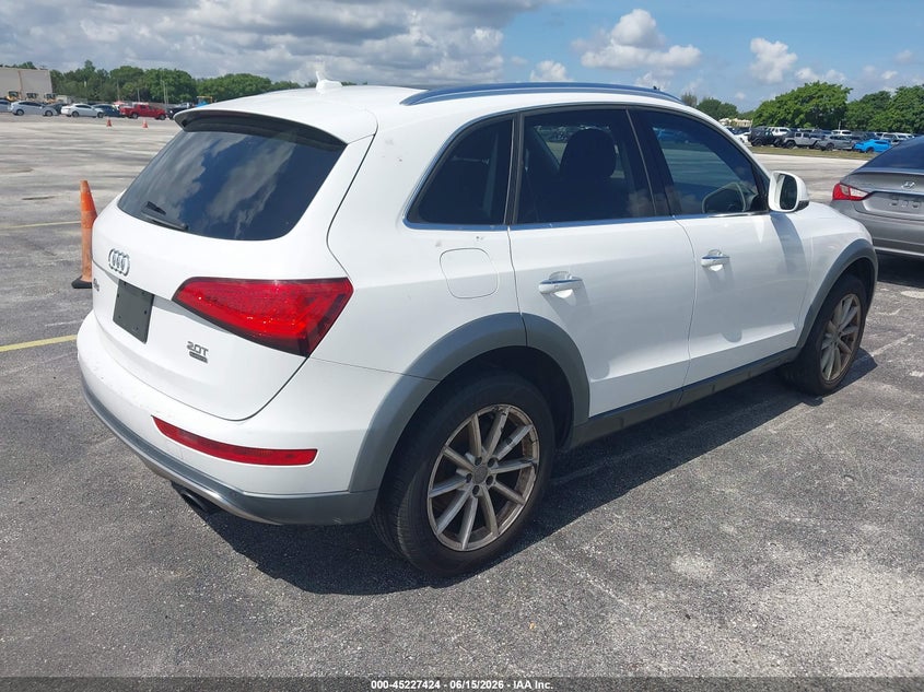 2017 Audi Q5 VIN WA1L2AFP5HA029334 IAAI salvage auction — NORMAL WEAR, Clear (Florida), sold $1,225 on 2026-07-16 (photo 4)