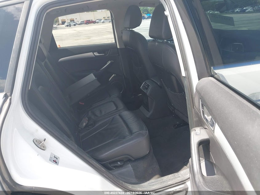 2017 Audi Q5 VIN WA1L2AFP5HA029334 IAAI salvage auction — NORMAL WEAR, Clear (Florida), sold $1,225 on 2026-07-16 (photo 8)