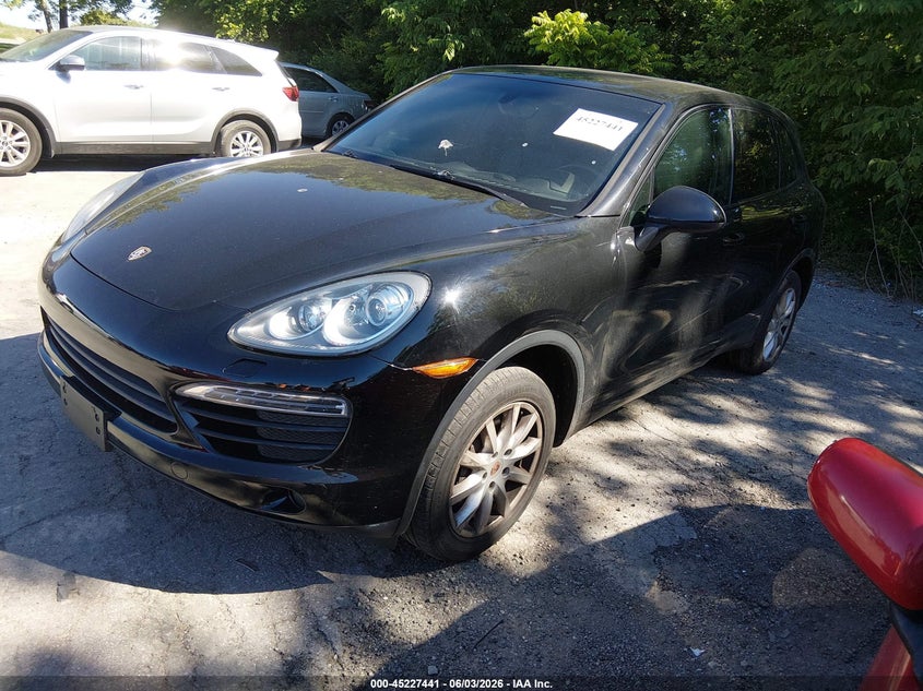 2013 Porsche Cayenne VIN WP1AA2A2XDLA08803 IAAI salvage auction — NORMAL WEAR, Original (Kentucky), sold $1,500 on 2026-07-29 (photo 2)