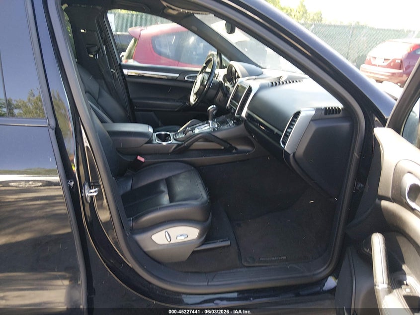 2013 Porsche Cayenne VIN WP1AA2A2XDLA08803 IAAI salvage auction — NORMAL WEAR, Original (Kentucky), sold $1,500 on 2026-07-29 (photo 5)