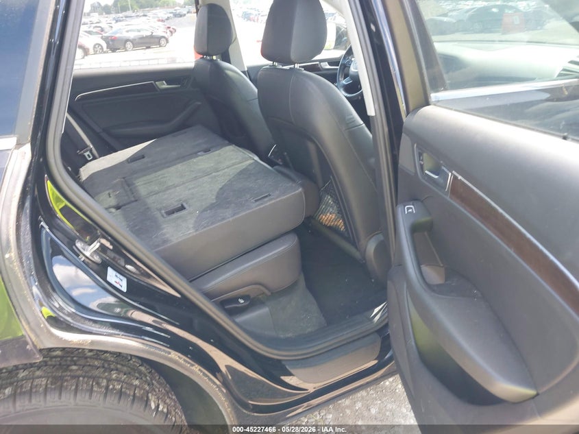 2014 Audi Q5 VIN WA1CFAFP6EA069745 IAAI salvage auction — NORMAL WEAR, Original (Kentucky), sold $1,300 on 2026-07-22 (photo 8)