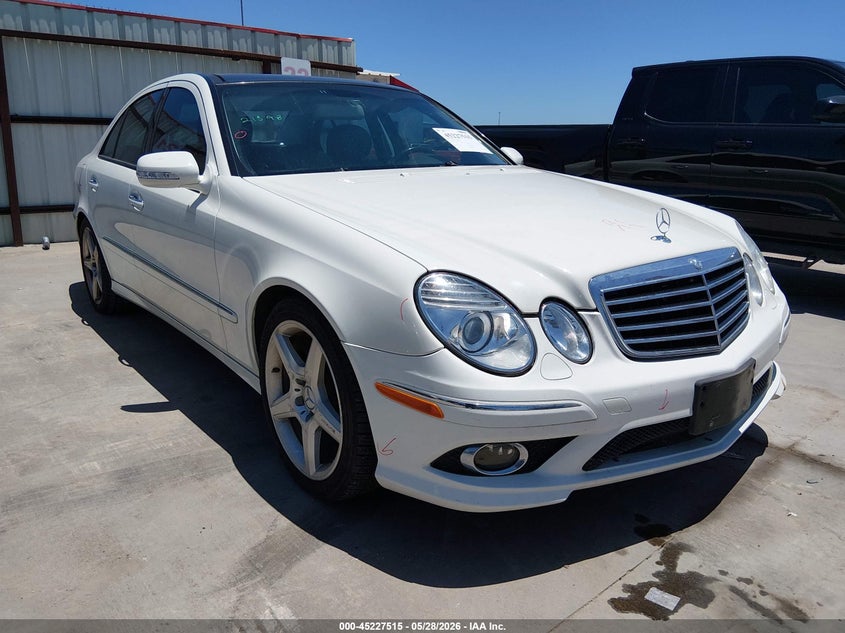 2009 Mercedes-benz E-klasse VIN WDBUF56X19B438043 IAAI salvage auction — LEFT FRONT, Salvage (Texas), sold $750 on 2026-08-18 (photo 1)