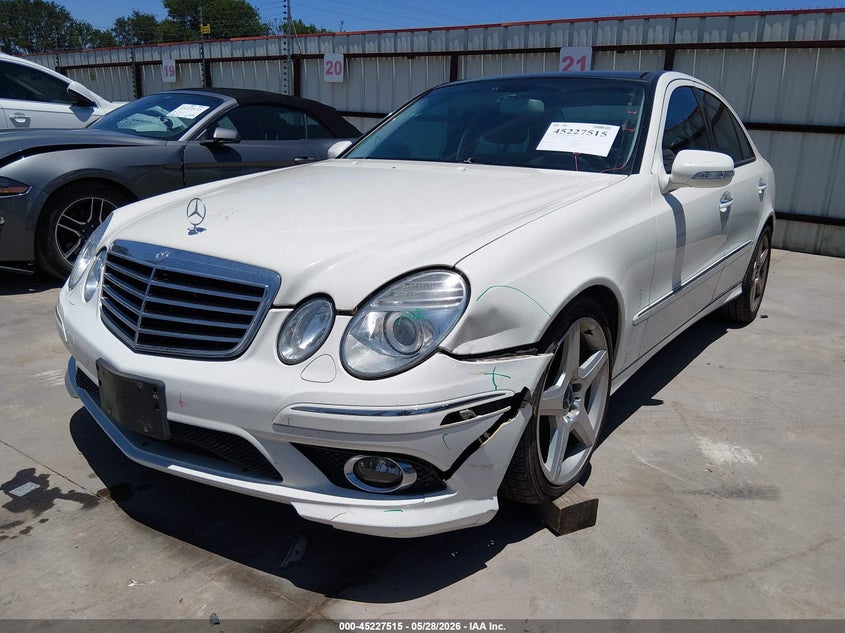 2009 Mercedes-benz E-klasse VIN WDBUF56X19B438043 IAAI salvage auction — LEFT FRONT, Salvage (Texas), sold $750 on 2026-08-18 (photo 2)