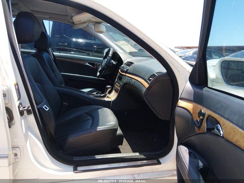 2009 Mercedes-benz E-klasse VIN WDBUF56X19B438043 IAAI salvage auction — LEFT FRONT, Salvage (Texas), sold $750 on 2026-08-18 (photo 5)