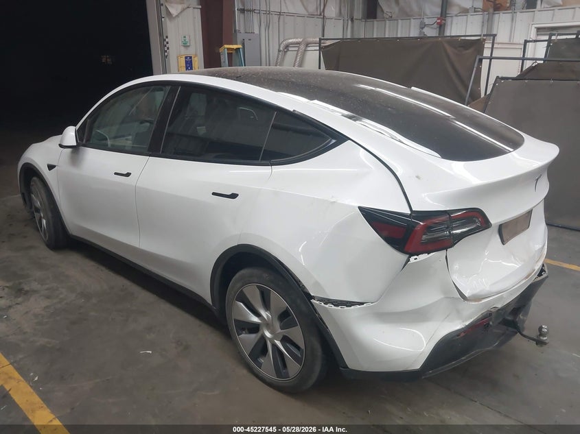 2023 Tesla Model y VIN 7SAYGDEE3PF608085 IAAI salvage auction — REAR END, Salvage Title, sold $9,200 on 2026-07-16 (photo 3)