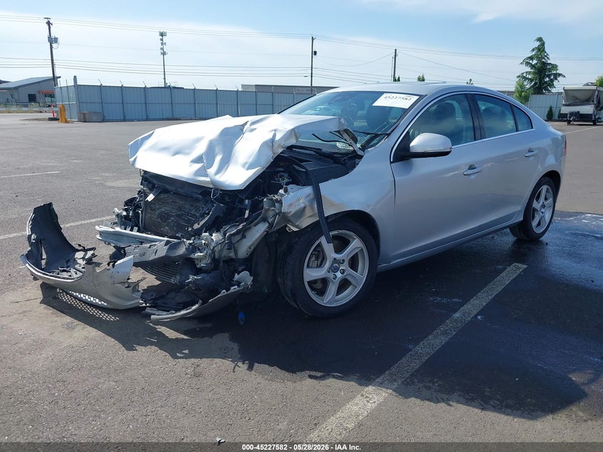 2012 Volvo S60 VIN YV1622FSXC2051145 IAAI salvage auction — FRONT END, Salvage Title, sold $175 on 2026-08-11 (photo 2)