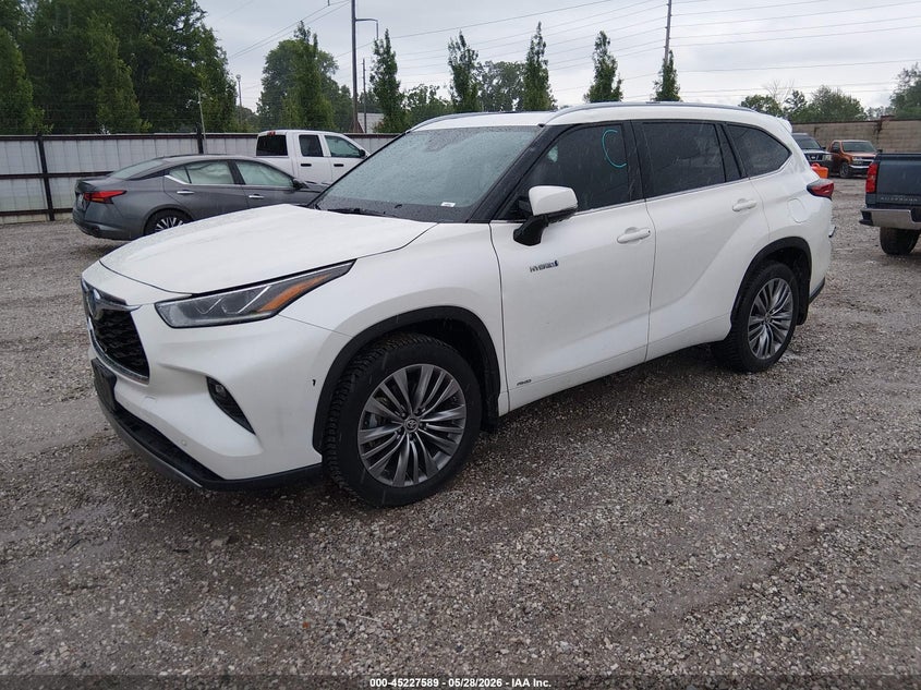 2021 Toyota Highlander VIN 5TDEBRCHXMS019339 IAAI salvage auction — HAIL, Clear (Missouri), sold $21,100 on 2026-07-13 (photo 2)