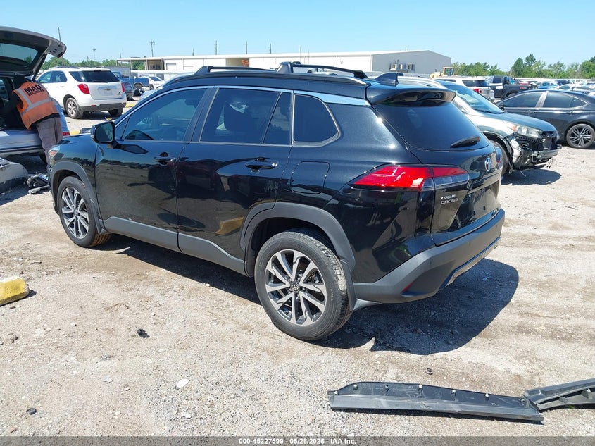 2023 Toyota Corolla cross VIN 7MUDAAAG6PV045649 IAAI salvage auction — SIDE, Salvage Title, sold $8,400 on 2026-07-23 (photo 3)