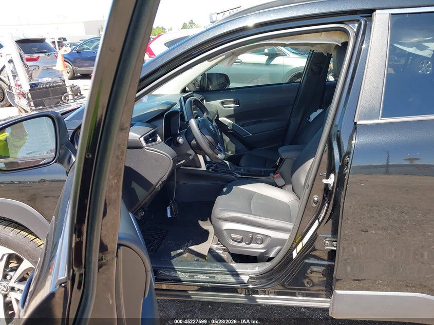 2023 Toyota Corolla cross VIN 7MUDAAAG6PV045649 IAAI salvage auction — SIDE, Salvage Title, sold $8,400 on 2026-07-23 (photo 5)