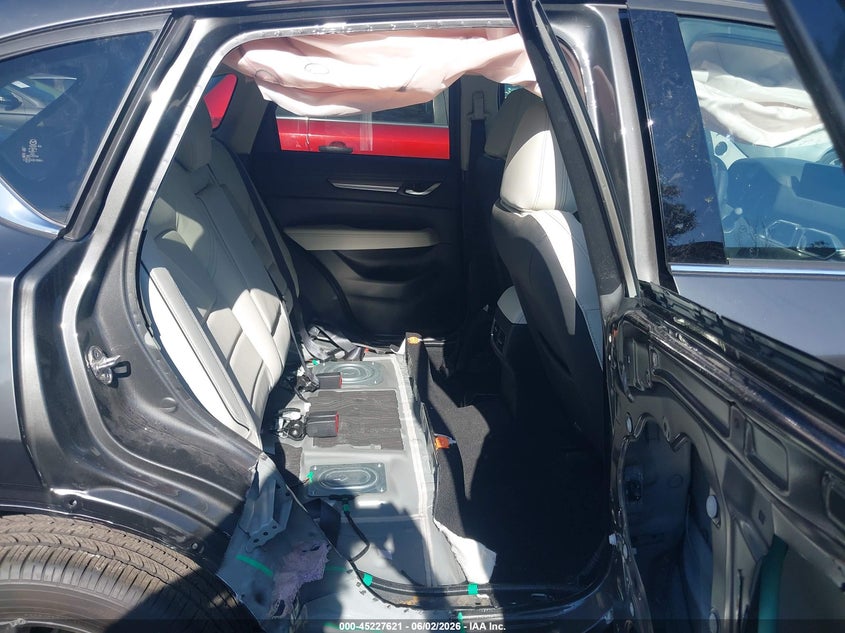 2025 Mazda Cx-5 VIN JM3KFBEM5S0761485 IAAI salvage auction — SIDE, Salvage (Kansas), sold $9,600 on 2026-10-04 (photo 8)