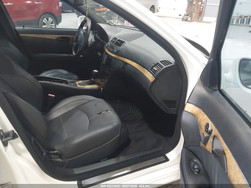 2007 Mercedes-benz E-class VIN WDBUF77X27B014460 IAAI salvage auction — ALL OVER, Clear (New York), sold $500 on 2026-07-22 (photo 5)