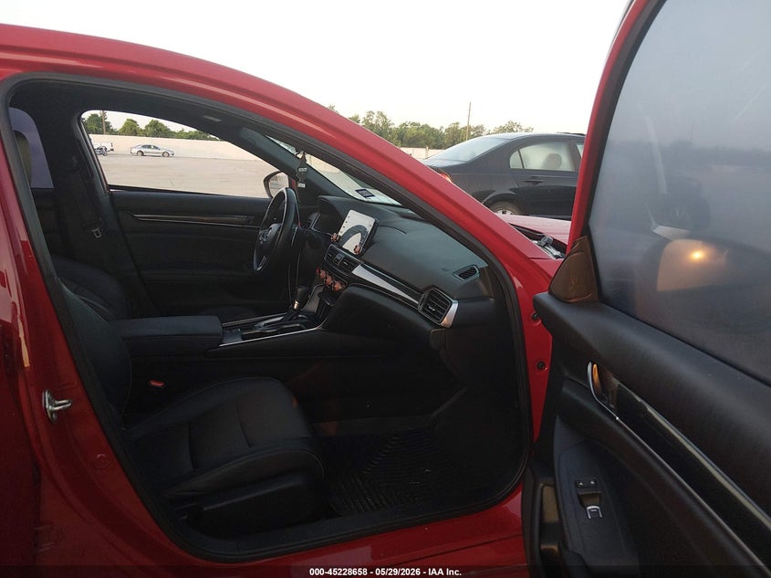 2019 Honda Accord VIN 1HGCV1F38KA062993 IAAI salvage auction — HAIL, Original (Texas), sold $9,000 on 2026-08-28 (photo 5)