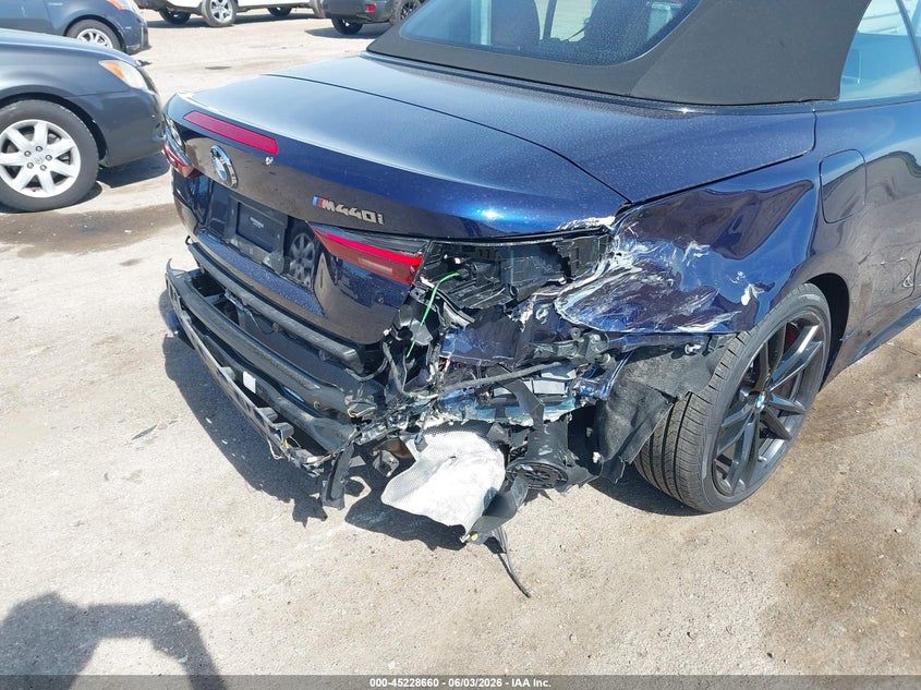 2023 BMW 4er VIN WBA63AT09PCL24959 IAAI salvage auction — REAR END, Salvage (Illinois), sold $16,200 on 2026-07-22 (photo 6)