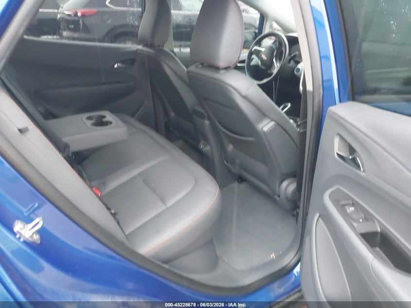 2021 Chevrolet Bolt euv VIN 1G1FZ6S05M4112056 IAAI salvage auction — FRONT END, Salvage Title, sold $6,600 on 2026-07-11 (photo 8)