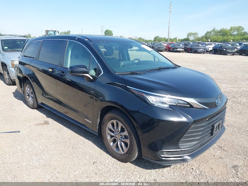 2021 Toyota Sienna VIN 5TDKSKFC2MS026389 IAAI salvage auction — REAR END, Salvage Title, sold $9,600 on 2026-07-15 (photo 1)