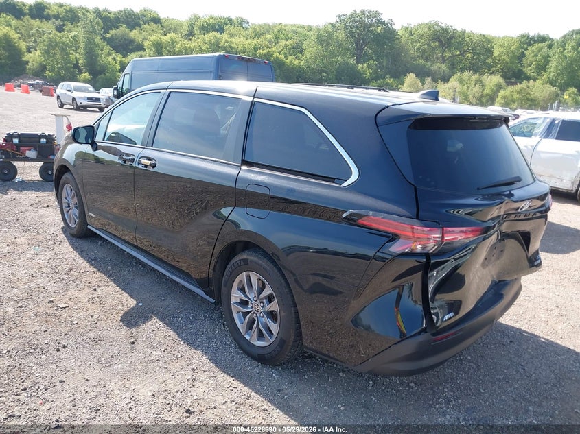 2021 Toyota Sienna VIN 5TDKSKFC2MS026389 IAAI salvage auction — REAR END, Salvage Title, sold $9,600 on 2026-07-15 (photo 3)