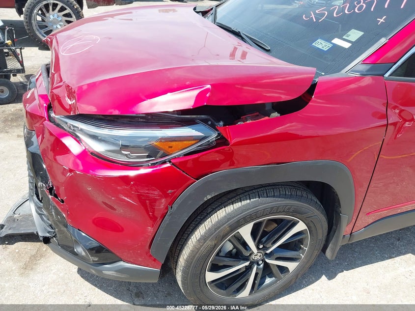 2025 Toyota Corolla cross VIN 7MUFBABG0SV089529 IAAI salvage auction — RIGHT FRONT, Salvage Title, sold $9,100 on 2026-07-22 (photo 6)
