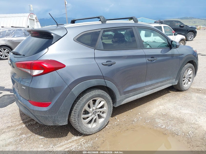 2017 Hyundai Tucson VIN KM8J3CA40HU281134 IAAI salvage auction — LEFT REAR, Salvage Title, sold $1,300 on 2026-07-29 (photo 4)