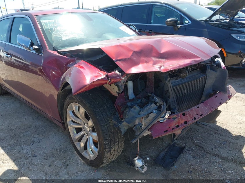 2019 Chrysler 300 VIN 2C3CCAEG5KH609717 IAAI salvage auction — RIGHT FRONT, Salvage Title, sold $125 on 2026-09-07 (photo 6)