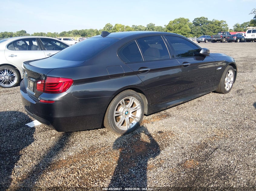 2013 BMW 5er VIN WBAXH5C5XDDW16117 IAAI salvage auction — SIDE, Salvage Title, sold $975 on 2026-07-16 (photo 4)