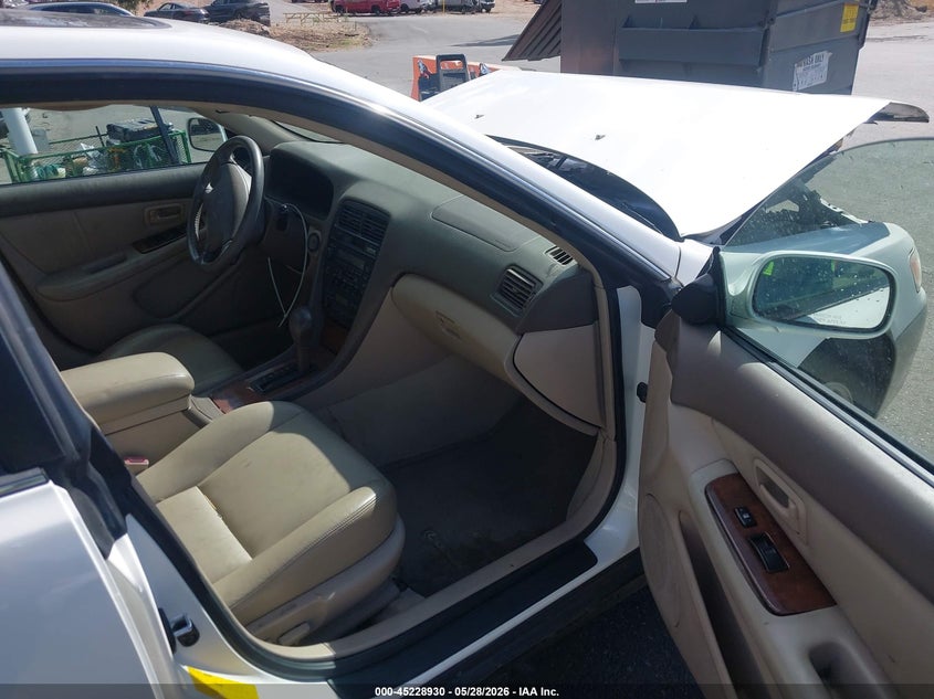 1999 Lexus ES VIN JT8BF28G8X0198369 IAAI salvage auction — FRONT END, Salvage (California), sold $525 on 2026-07-28 (photo 5)