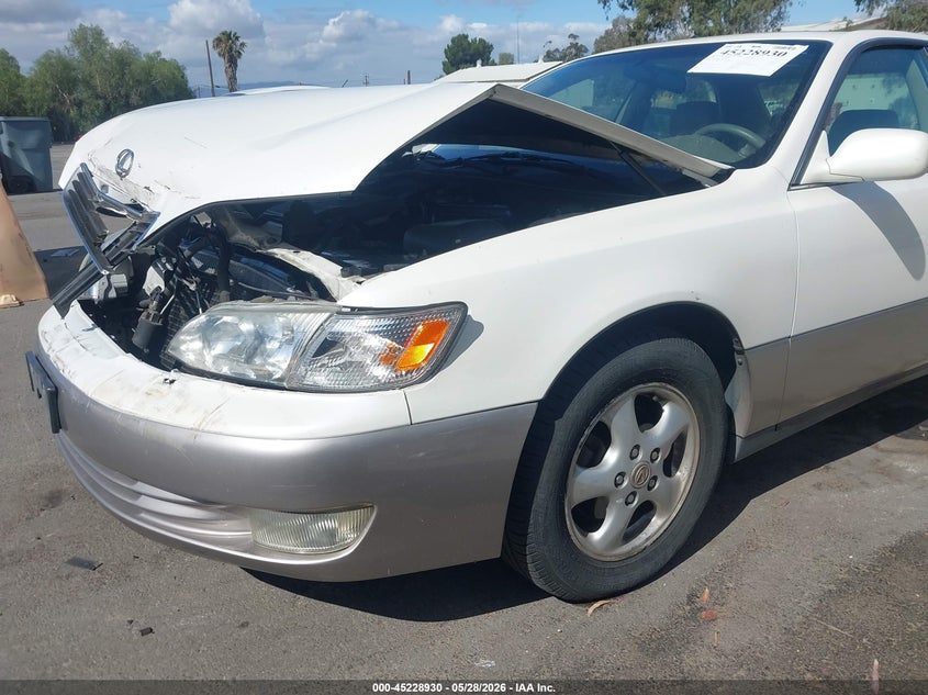 1999 Lexus ES VIN JT8BF28G8X0198369 IAAI salvage auction — FRONT END, Salvage (California), sold $525 on 2026-07-28 (photo 6)