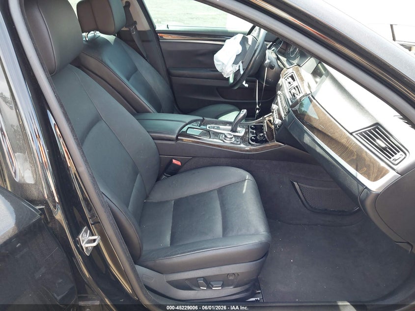 2013 BMW 5er VIN WBAXH5C59DDW13662 IAAI salvage auction — NORMAL WEAR, Clear (Virginia), sold $850 on 2026-07-08 (photo 5)