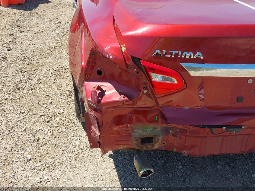 2016 Nissan Altima VIN 1N4AL3AP4GN311345 IAAI salvage auction — REAR END, Salvage Title, sold $1,575 on 2026-07-25 (photo 6)