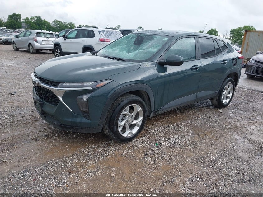 2025 Chevrolet Trax VIN KL77LFEPXSC122006 IAAI salvage auction — HAIL, Salvage Title, sold $4,050 on 2026-07-20 (photo 2)