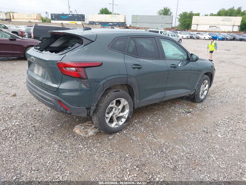 2025 Chevrolet Trax VIN KL77LFEPXSC122006 IAAI salvage auction — HAIL, Salvage Title, sold $4,050 on 2026-07-20 (photo 4)