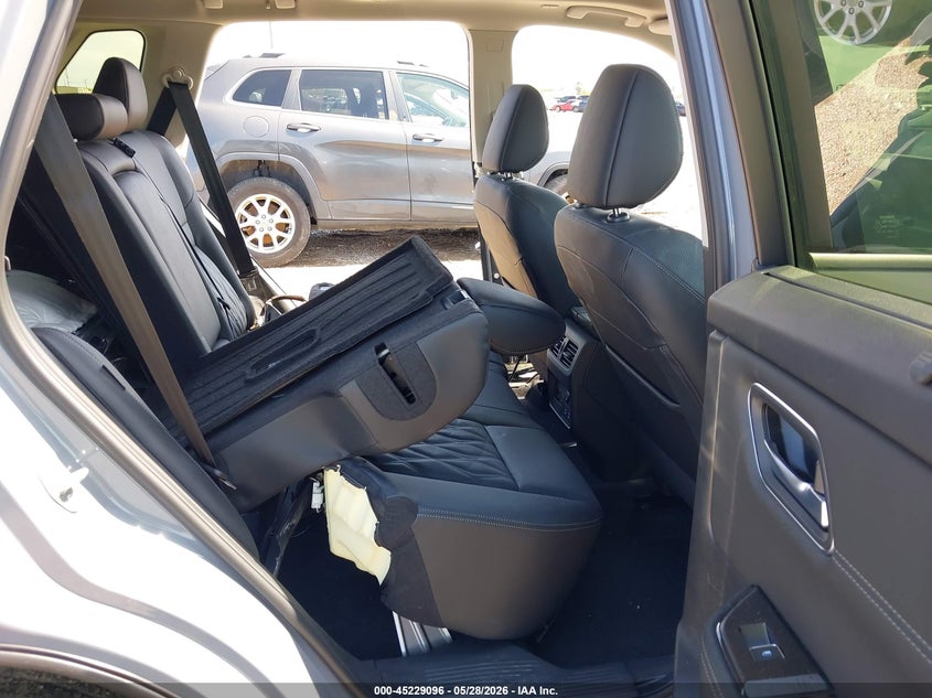 2026 Nissan Rogue VIN JN8BT3DD2TW303575 IAAI salvage auction — FRONT END, Salvage Title, sold $10,100 on 2026-07-29 (photo 8)