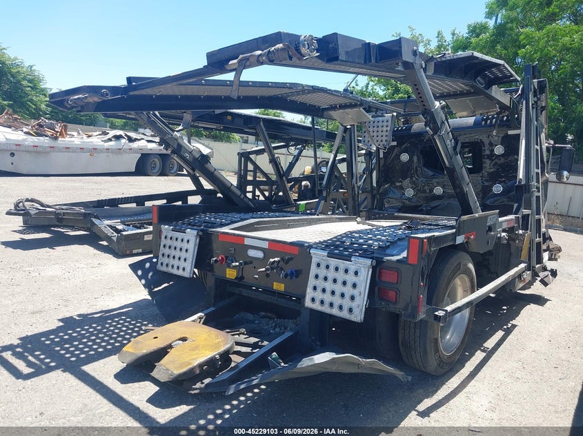 2024 Peterbilt 389 VIN 1NPXLP9X6RD611566 IAAI salvage auction — ALL OVER, Non-Repairable (California), sold $525 on 2026-07-29 (photo 4)