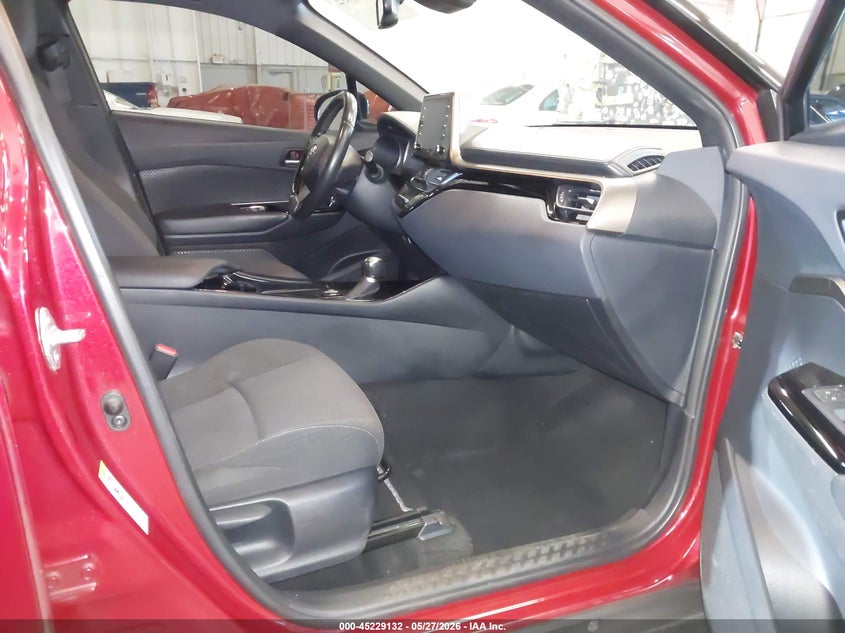 2019 Toyota C-hr VIN NMTKHMBX6KR098050 IAAI salvage auction — LEFT FRONT, Salvage (Oregon), sold $3,400 on 2026-07-23 (photo 5)