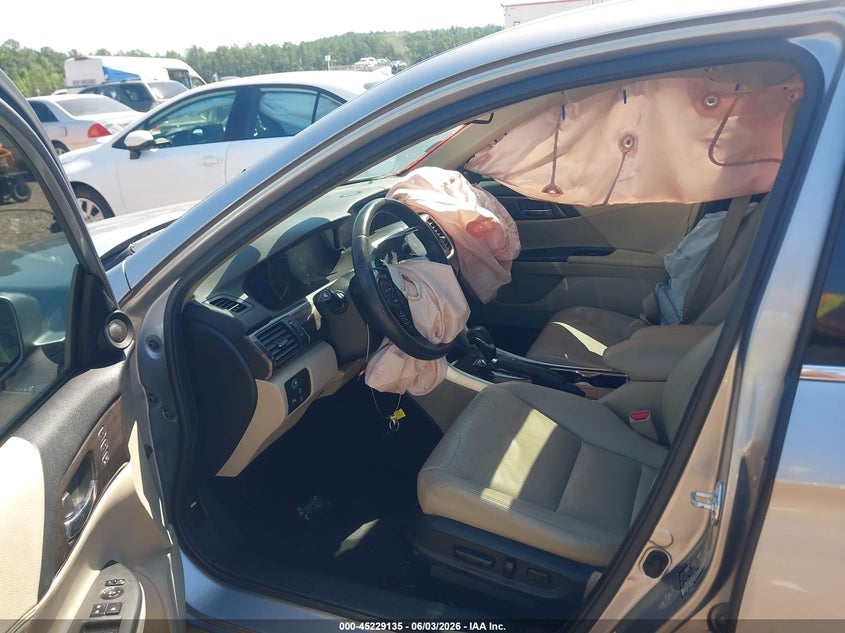 2017 Honda Accord VIN JHMCR6F78HC017647 IAAI salvage auction — RIGHT SIDE, Salvage Title, sold $1,400 on 2026-07-08 (photo 5)