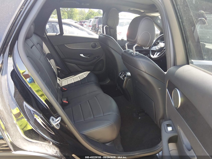2022 Mercedes-benz Glc VIN W1N0G8EBXNG118696 IAAI salvage auction — HAIL, Salvage Title, sold $17,950 on 2026-07-07 (photo 8)