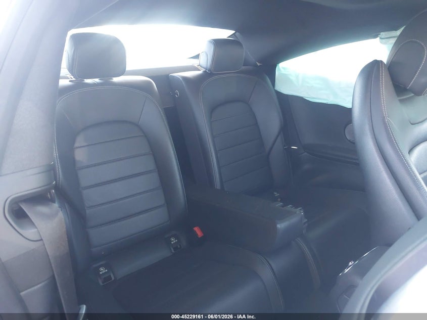 2019 Mercedes-benz C-klasse VIN WDDWJ8DB7KF779145 IAAI salvage auction — LEFT SIDE, Salvage Title, sold $6,300 on 2026-07-14 (photo 7)