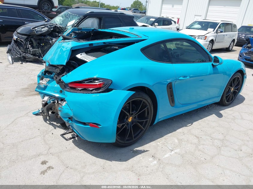 2017 Porsche 718 cayman VIN WP0AA2A82HS270784 IAAI salvage auction — REAR END, Salvage (Illinois), sold $13,250 on 2026-08-11 (photo 4)