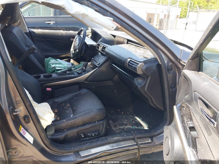 2015 Lexus Is VIN JTHBF1D28F5057551 IAAI salvage auction — BIOHAZARD/CHEMICAL, Salvage Title, sold $500 on 2026-07-09 (photo 5)